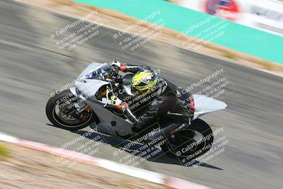 media/Oct-15-2022-TrackXperience (Sat) [[8f70b8b0be]]/Group 2/session 4 turn 1/